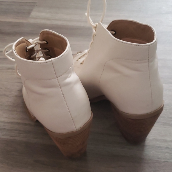 Call it Spring Booties - Picture 4 of 4